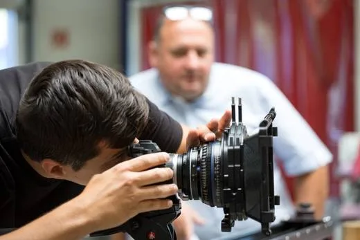 Personen im Umfeld von „Peter Riedel führt Regie beim Dreh seines neuen Imagetrailers“