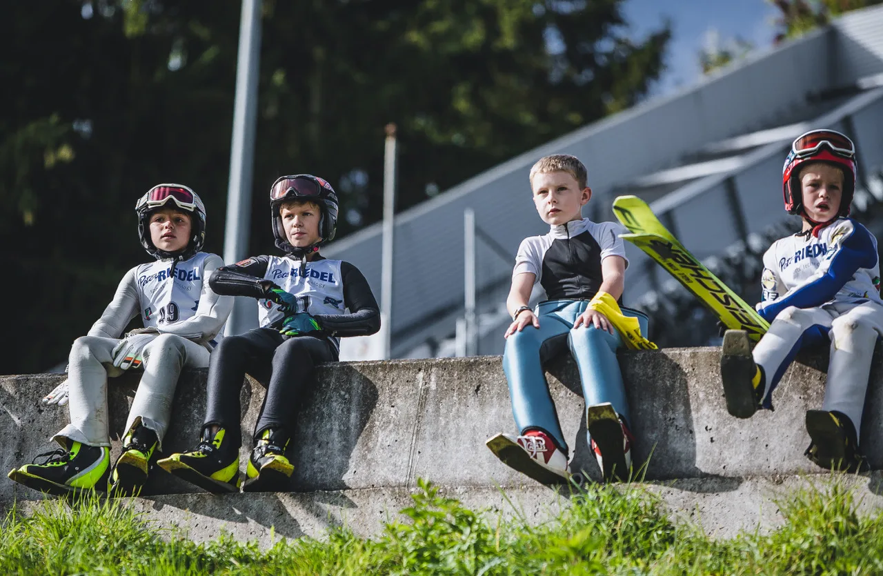 Personen im Umfeld von „Kindervierschanzentournee Finale in Hinzenbach“