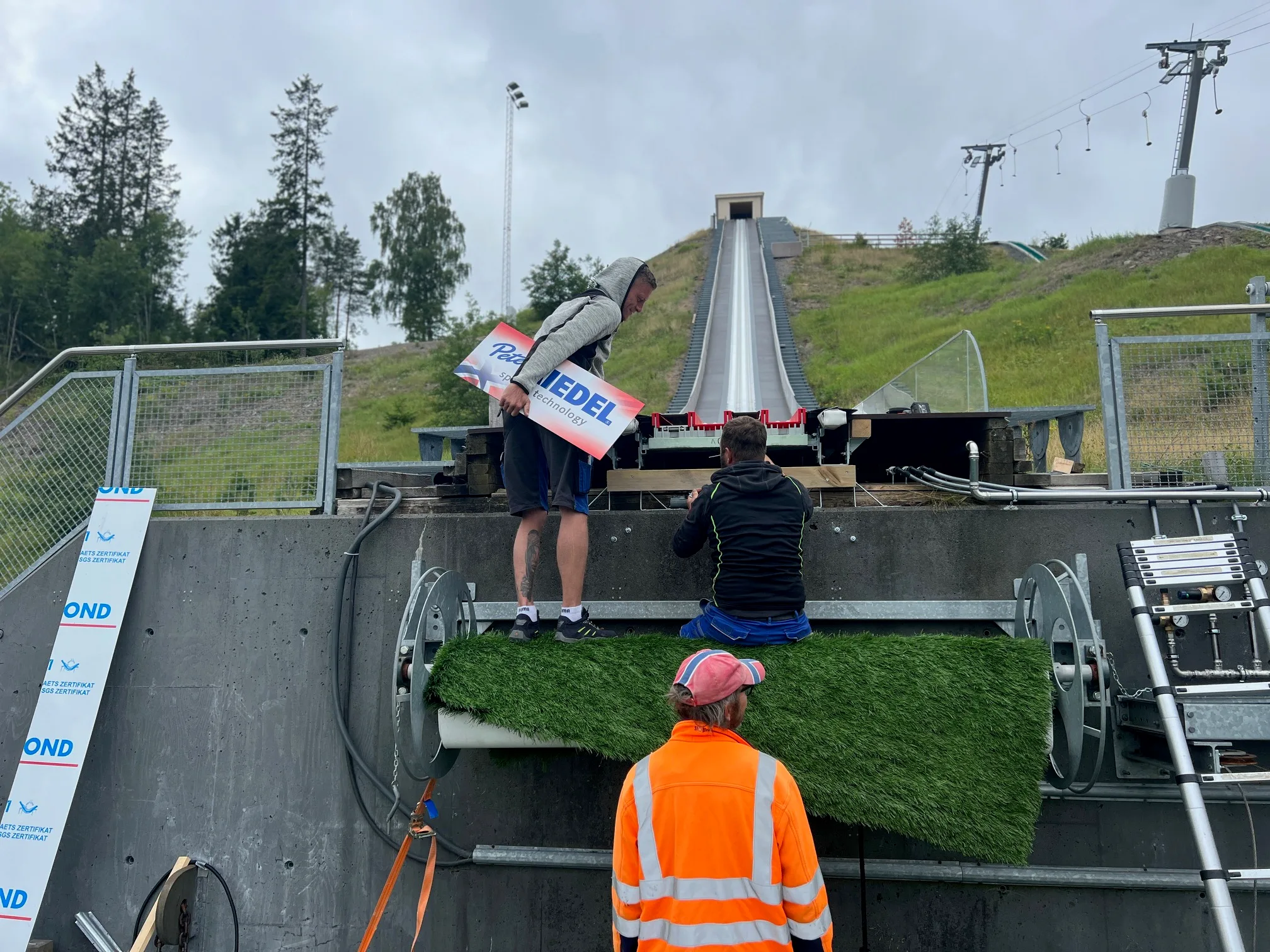 Personen im Umfeld von „Neue Spuren am Holmenkollen“