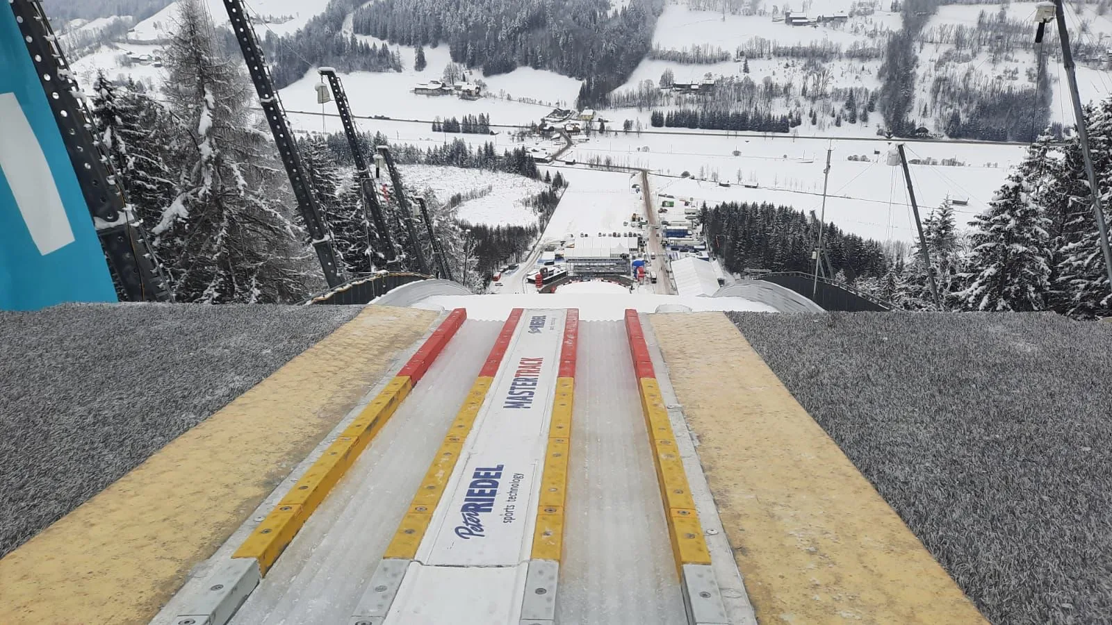 Verschneite Außenaufnahme