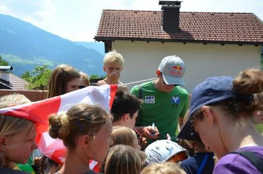Personen im Umfeld von „Halbzeit bei Kinder-Vierschanzentournee – Interessantes Gespräch mit Thomas Morgenstern“