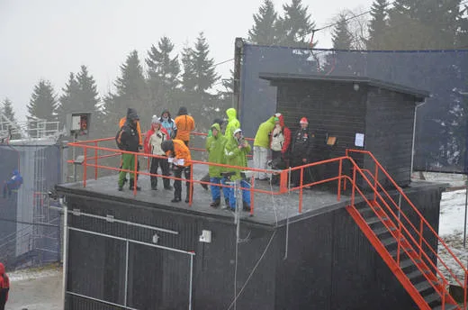 Personen im Umfeld von „DSV-Jugendpokal feiert Finale auf neu sanierter Oberwiesenthaler Schanze“