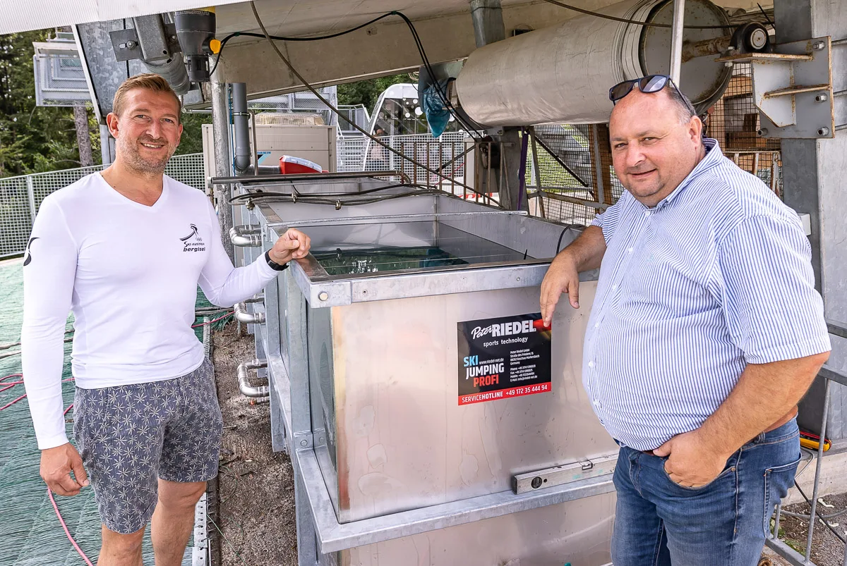Personen im Umfeld von „Weltpremiere für nachhaltige Spurbewässerung am Bergisel!“