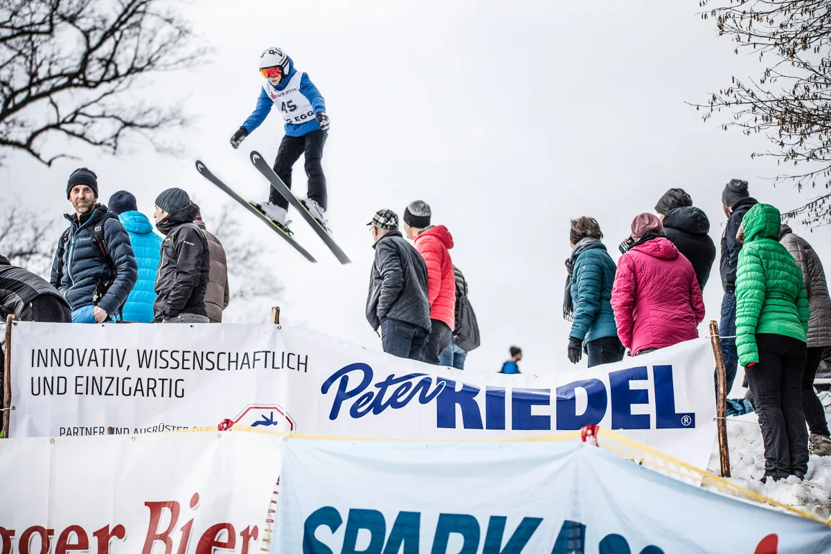 Personen im Umfeld von „Stolzer Sponsor des Wäldercups!“